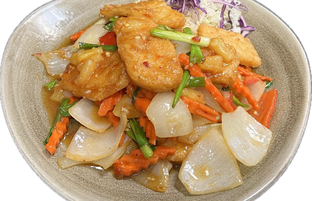 Stir-fry Sea Bass fish sweet and sour sauce